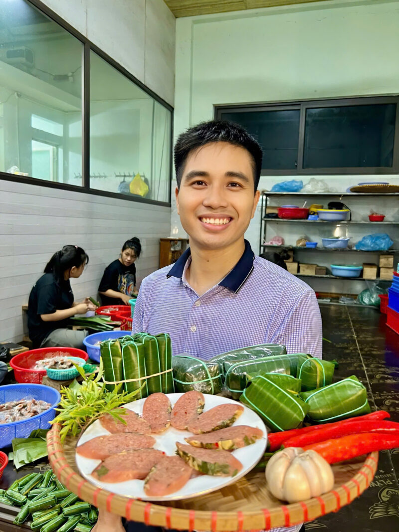 100 Chiếc Nem Dài 30k/Chục