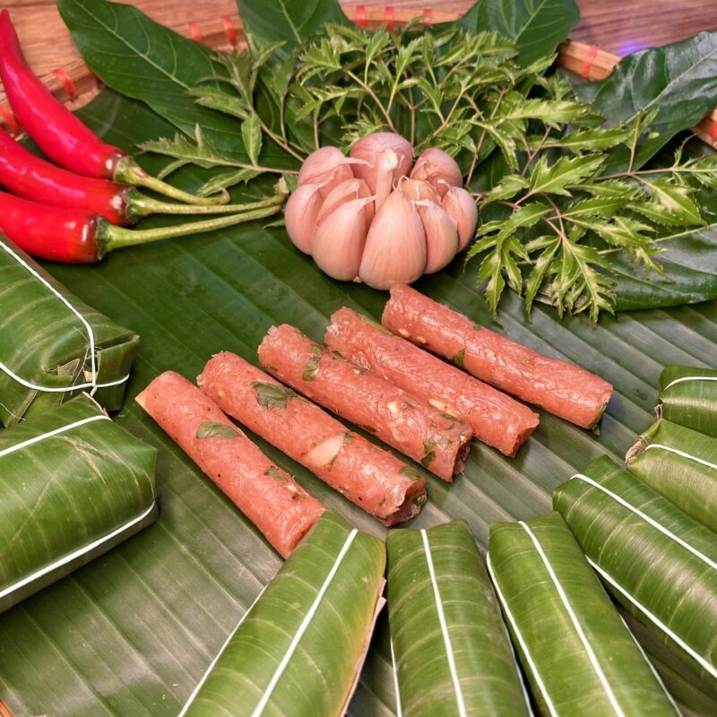100 Chiếc Nem Dài 30k/Chục